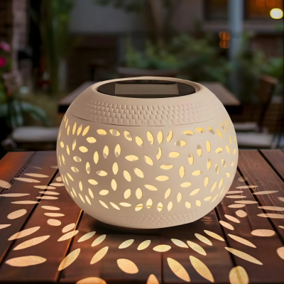 Solar LED Tischlampe Im Freien– Warmes Licht & stilvolle Deko