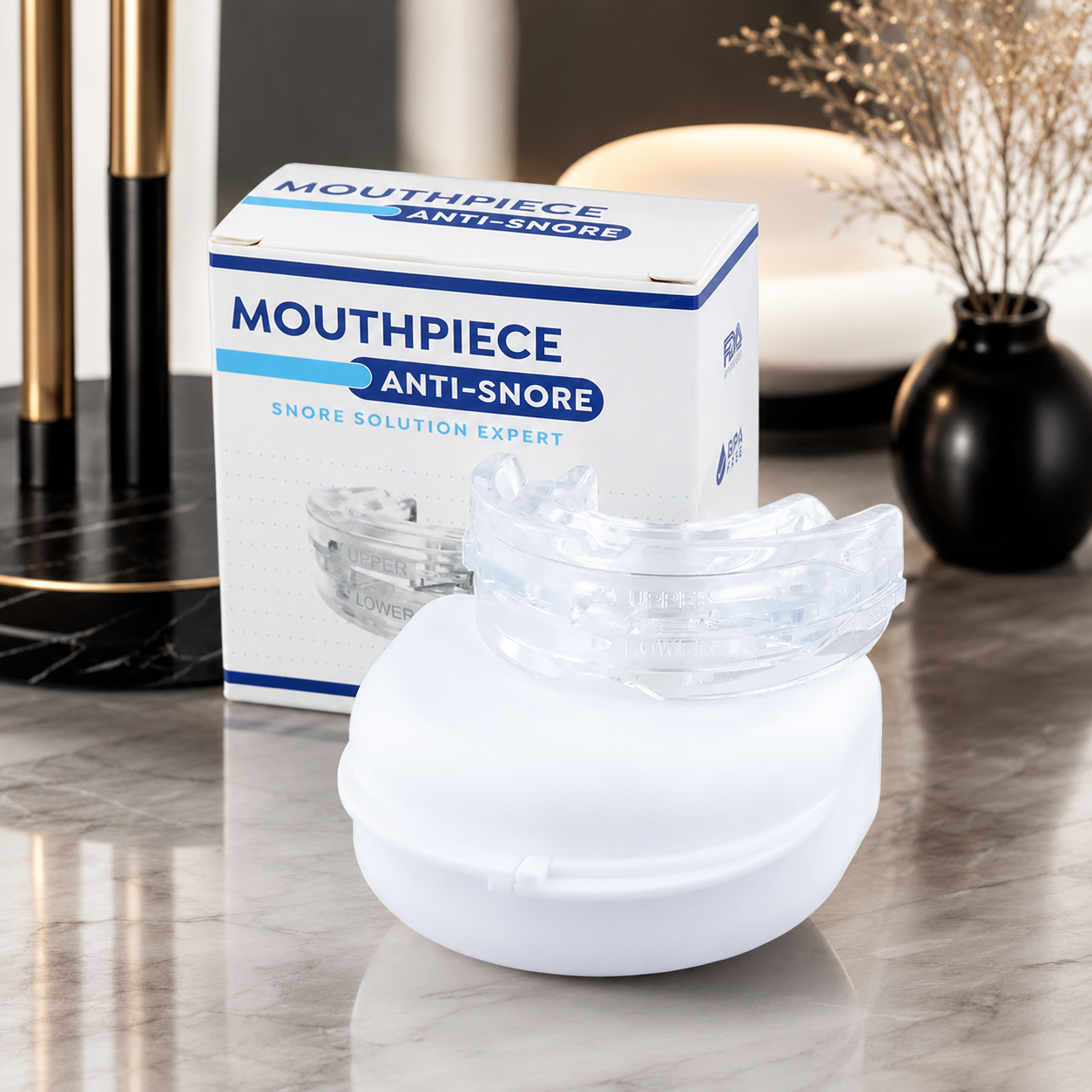 Transparentes Anti-Schnarch-Mundstück mit praktischer Aufbewahrungsbox und Produktverpackung. Ideal für eine ruhige Nacht und einen erholsamen Schlaf.