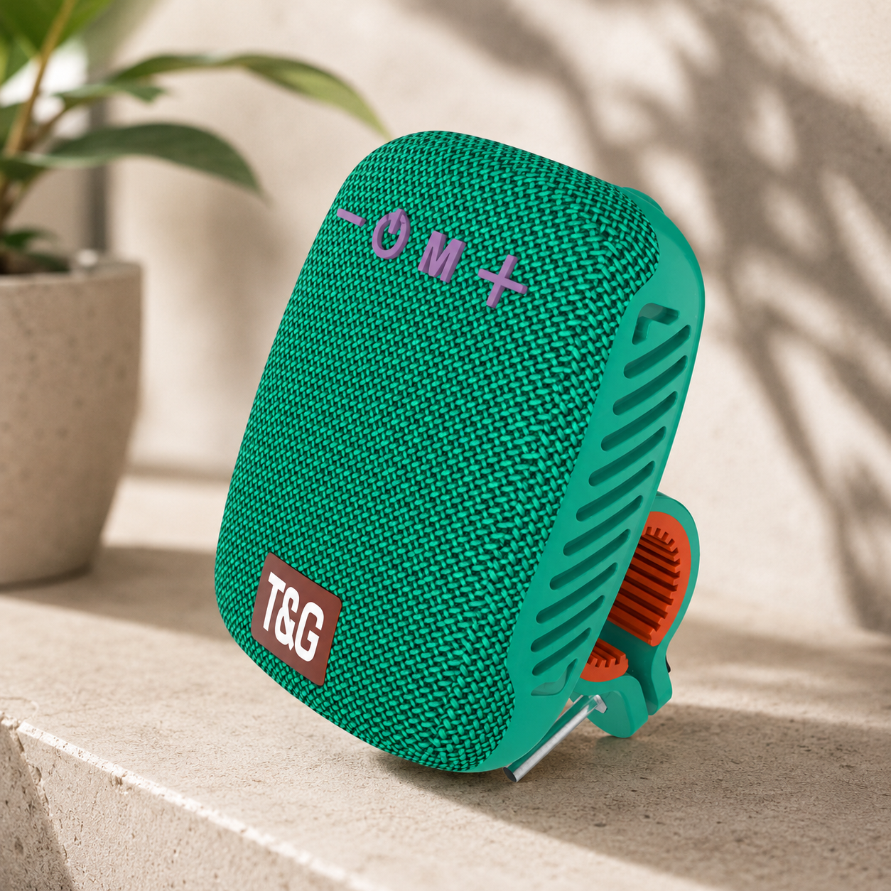 Tragbarer Bluetooth-Lautsprecher in Türkis mit Befestigungsclip