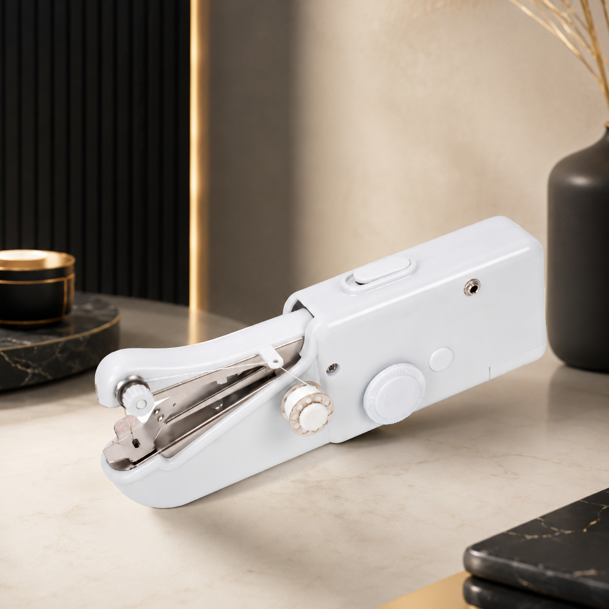 Tragbare Mini-Handnähmaschine für Zuhause und Reisen