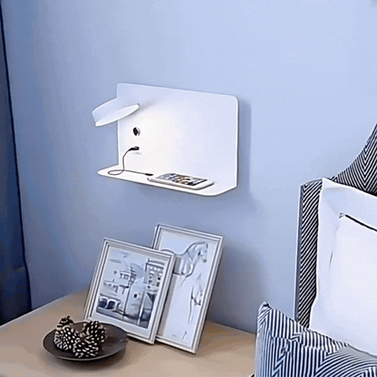LED Wandlampe mit USB-Ladefunktion & Handyablage