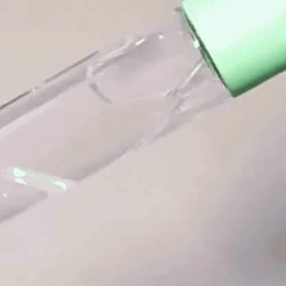 2-in-1 Haarkamm mit Sprühflasche für Nass- und Trockenstyling