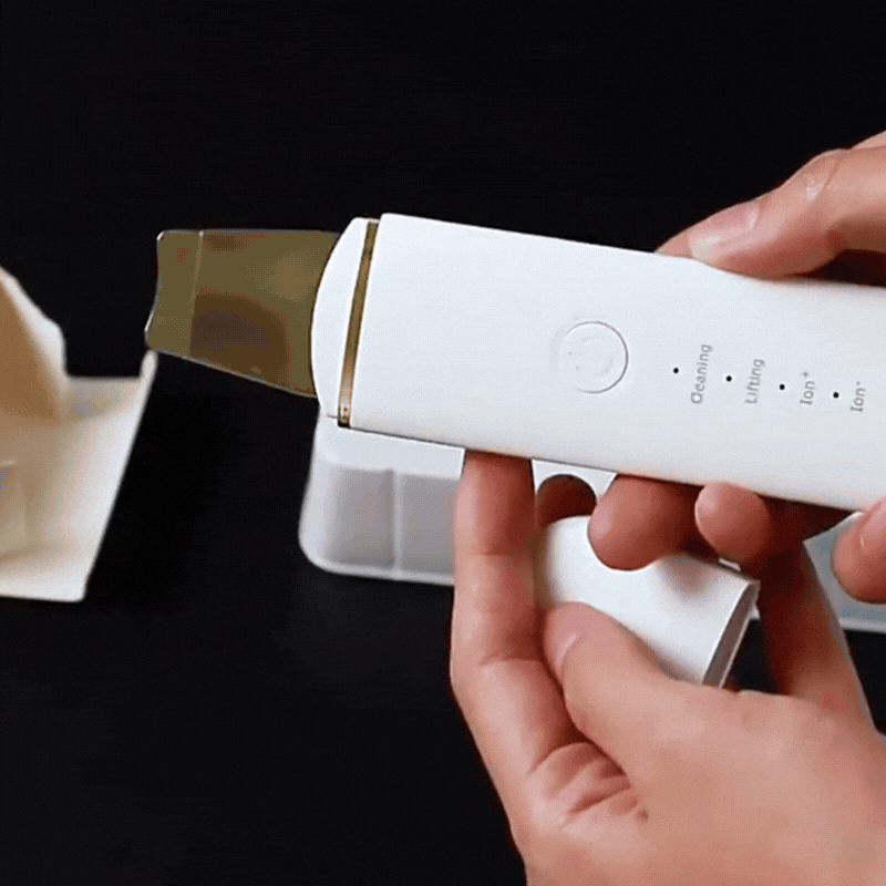 Ultrasonic Skin Scrubber für Tiefenreinigung & Gesichtspflege