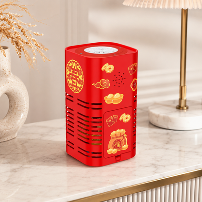 Rote LED-Laterne mit warmem Flammeneffekt als dekorative Beleuchtung auf einem Tisch.