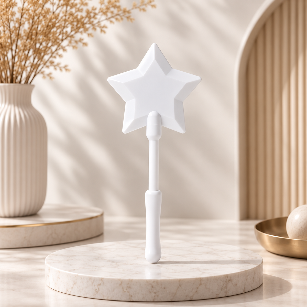 Weißer Sternenstab mit elegantem Design – ideal für Rollenspiele, Kostüme, Partys und fantasievolle Spielmomente.