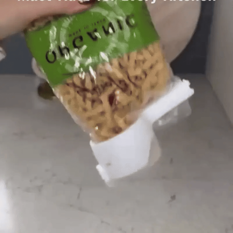 Cleverer Beutelclip mit Ausgießer für deine Küche