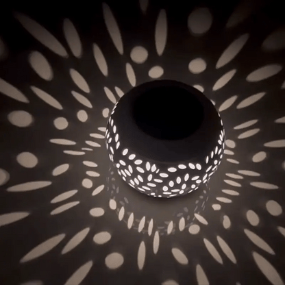 Solar LED Tischlampe Im Freien– Warmes Licht & stilvolle Deko