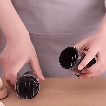 2-in-1 Knoblauchpresse & Mini Zerkleinerer aus Edelstahl